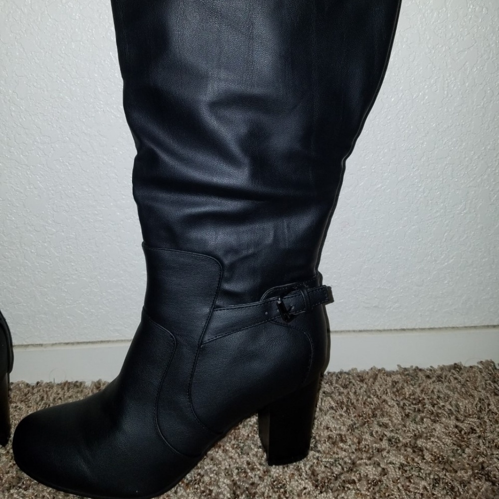 Journee Carver Women's High Heel 8.5 WC Boots